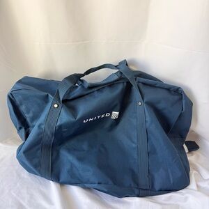 United Huge Oversize Duffle Bag in Navy